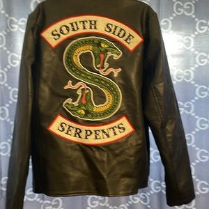 Riverdale size large women Southside serpents faux leather black jacket used